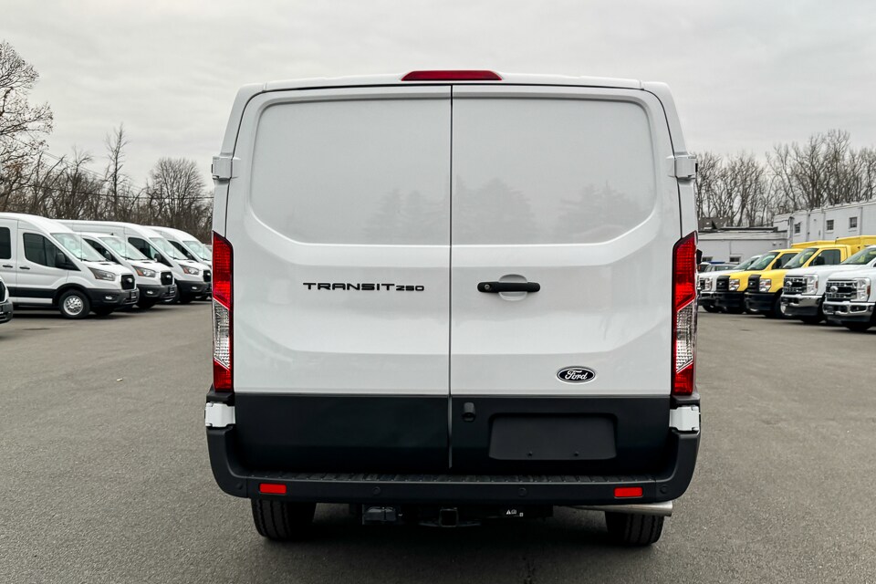 2026 Ford Transit photo 4