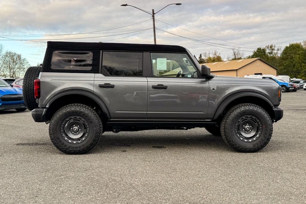 New 2025 Ford Bronco Big Bend SUV