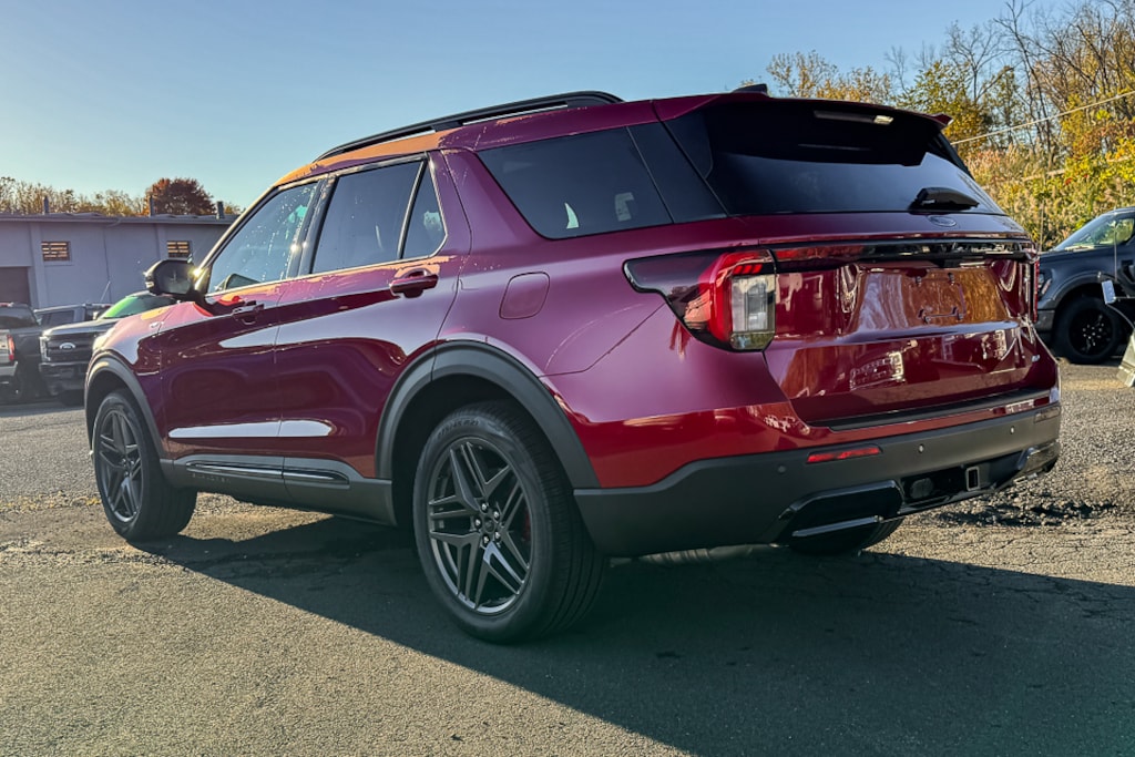 New 2025 Ford Explorer ST-Line SUV