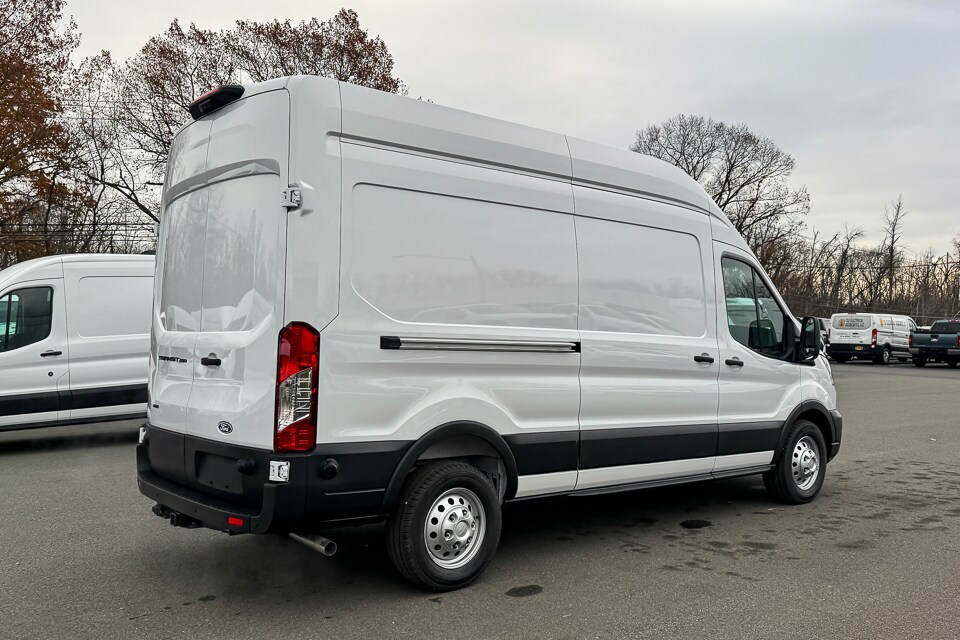 2026 Ford Transit photo 2