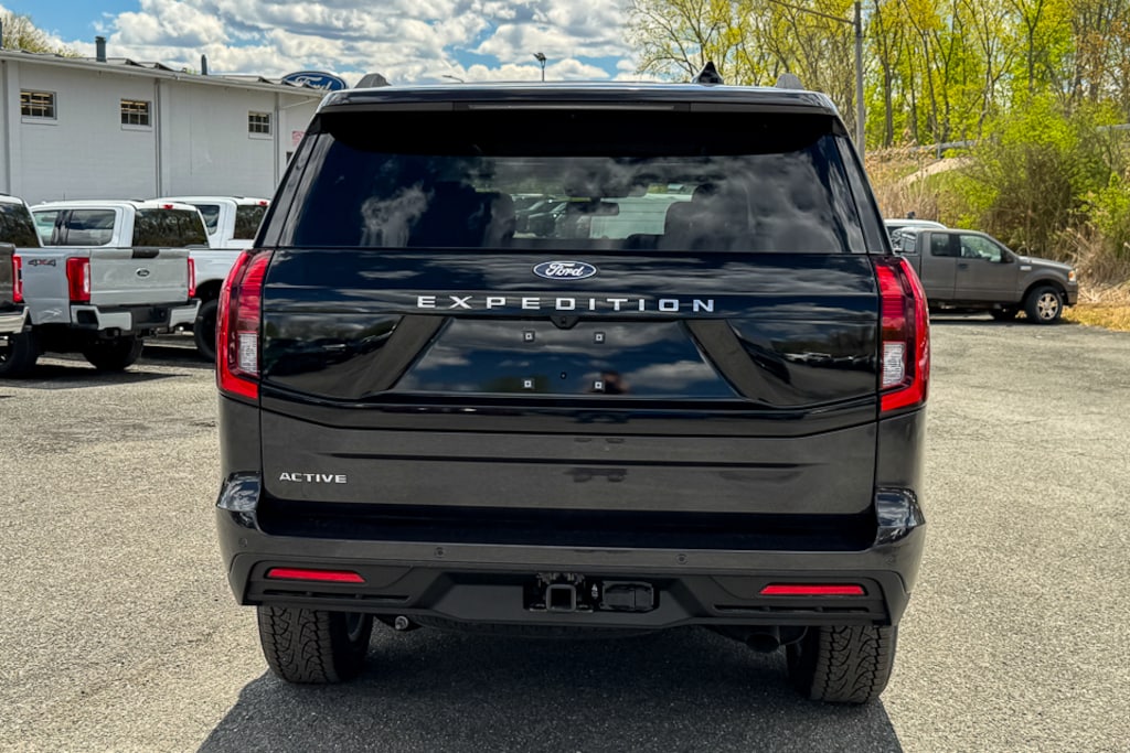 New 2026 Ford Expedition Active SUV