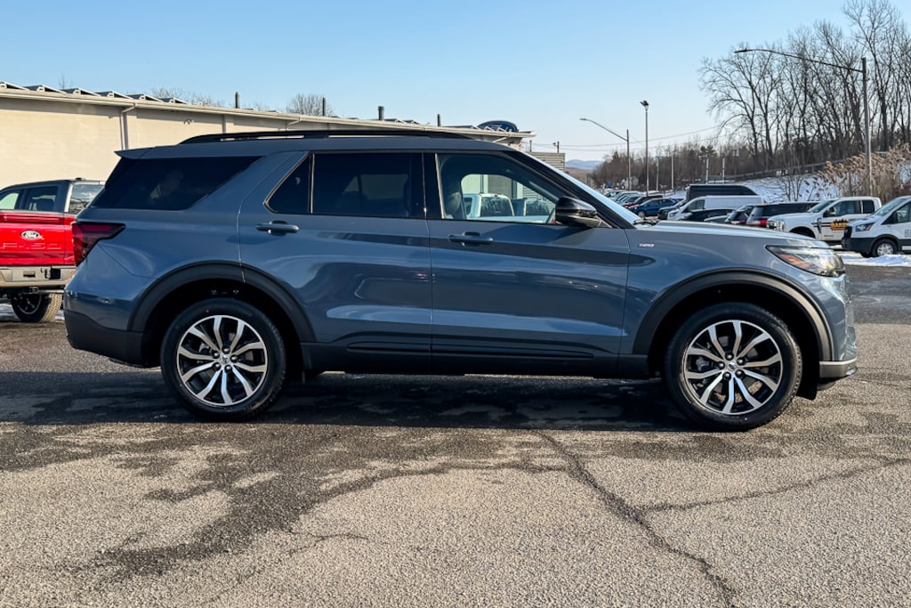 New 2026 Ford Explorer ST-Line SUV