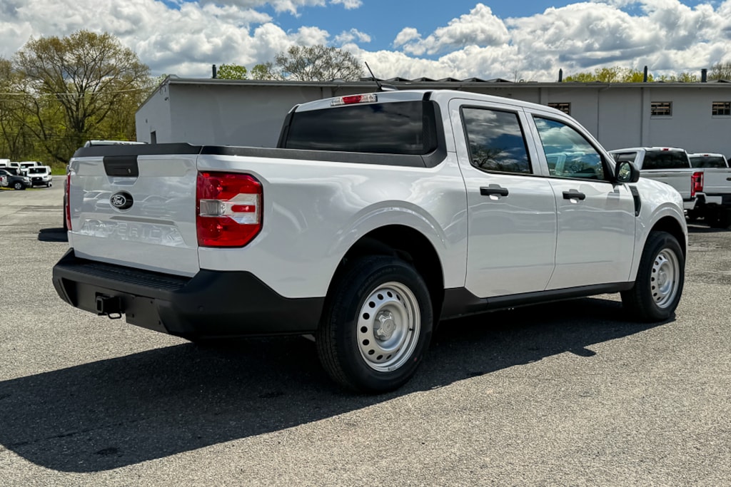 New 2026 Ford Maverick XL Truck SuperCrew
