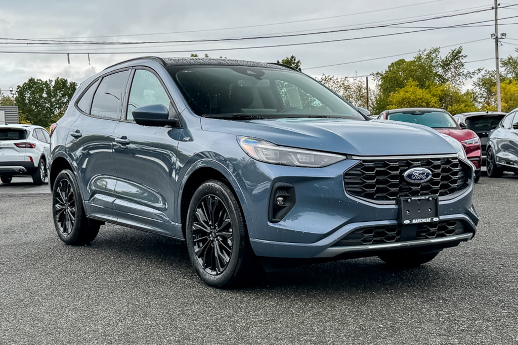 New 2025 Ford Escape ST-Line Elite SUV