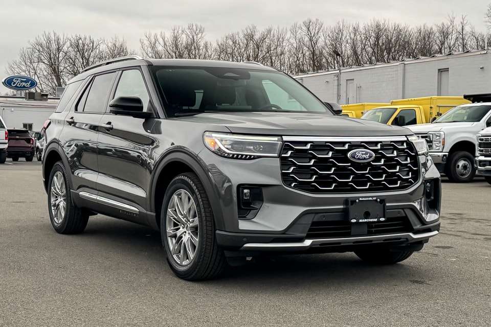 2026 Ford Explorer Platinum's photo