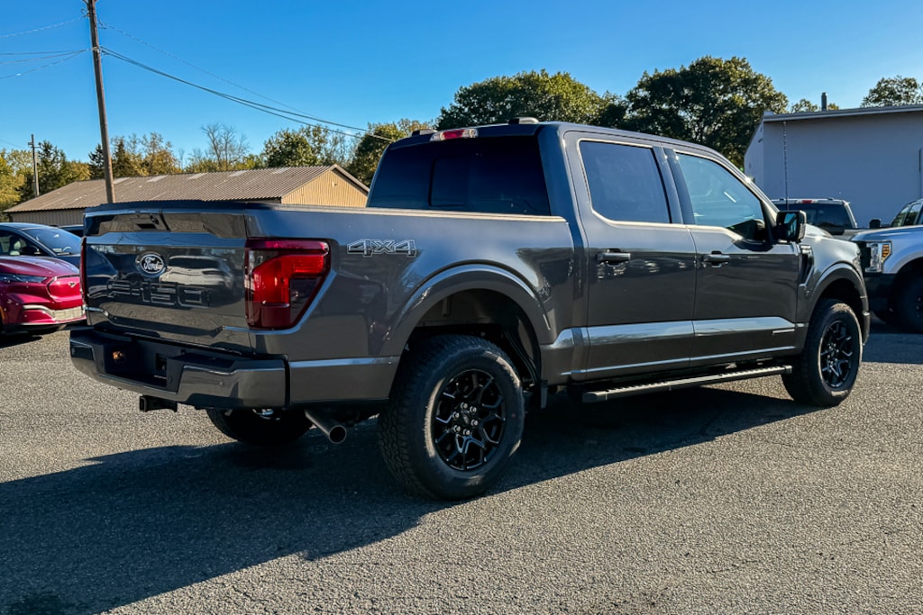 New 2025 Ford F-150 XLT Truck SuperCrew Cab
