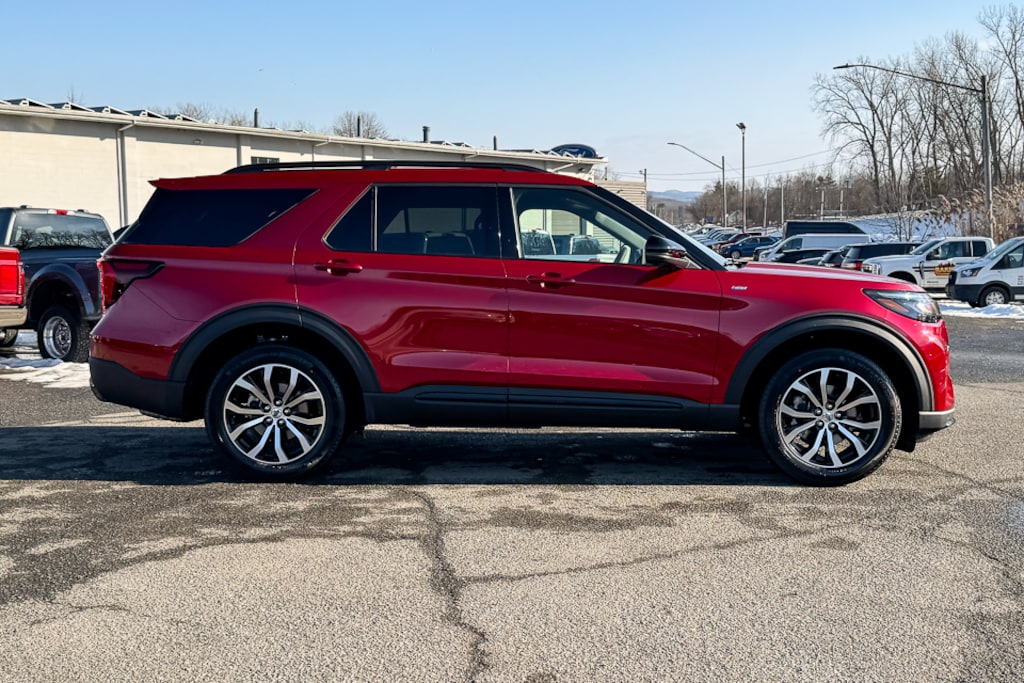 New 2026 Ford Explorer ST-Line SUV
