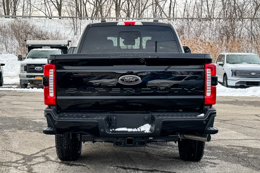 New 2026 Ford F-350 F-350® Lariat® Truck Crew Cab