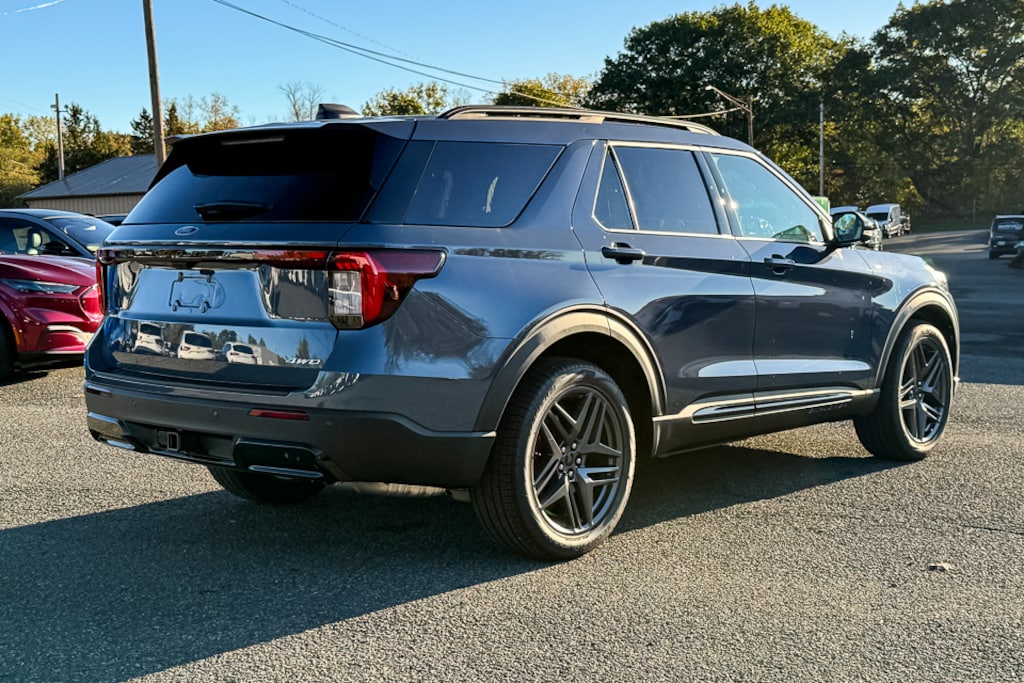 New 2025 Ford Explorer ST-Line SUV