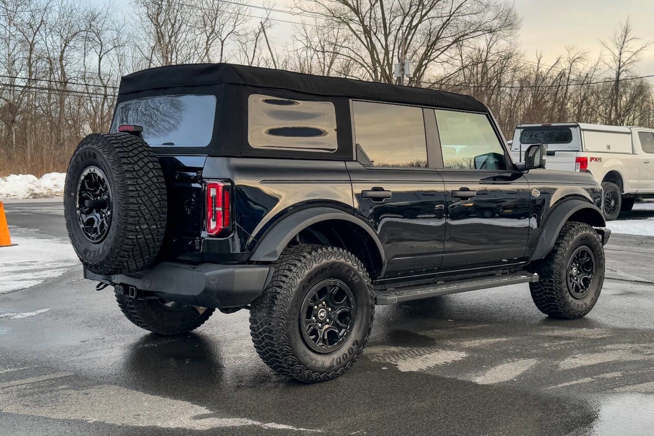 2023 Ford Bronco Wildtrak photo 3