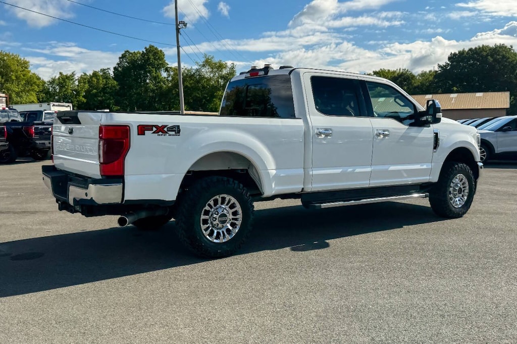 Used 2022 Ford F-350 Super Duty Lariat 4x4 4dr Crew Cab 6.8 ft. SB SRW Pickup Pickup Truck