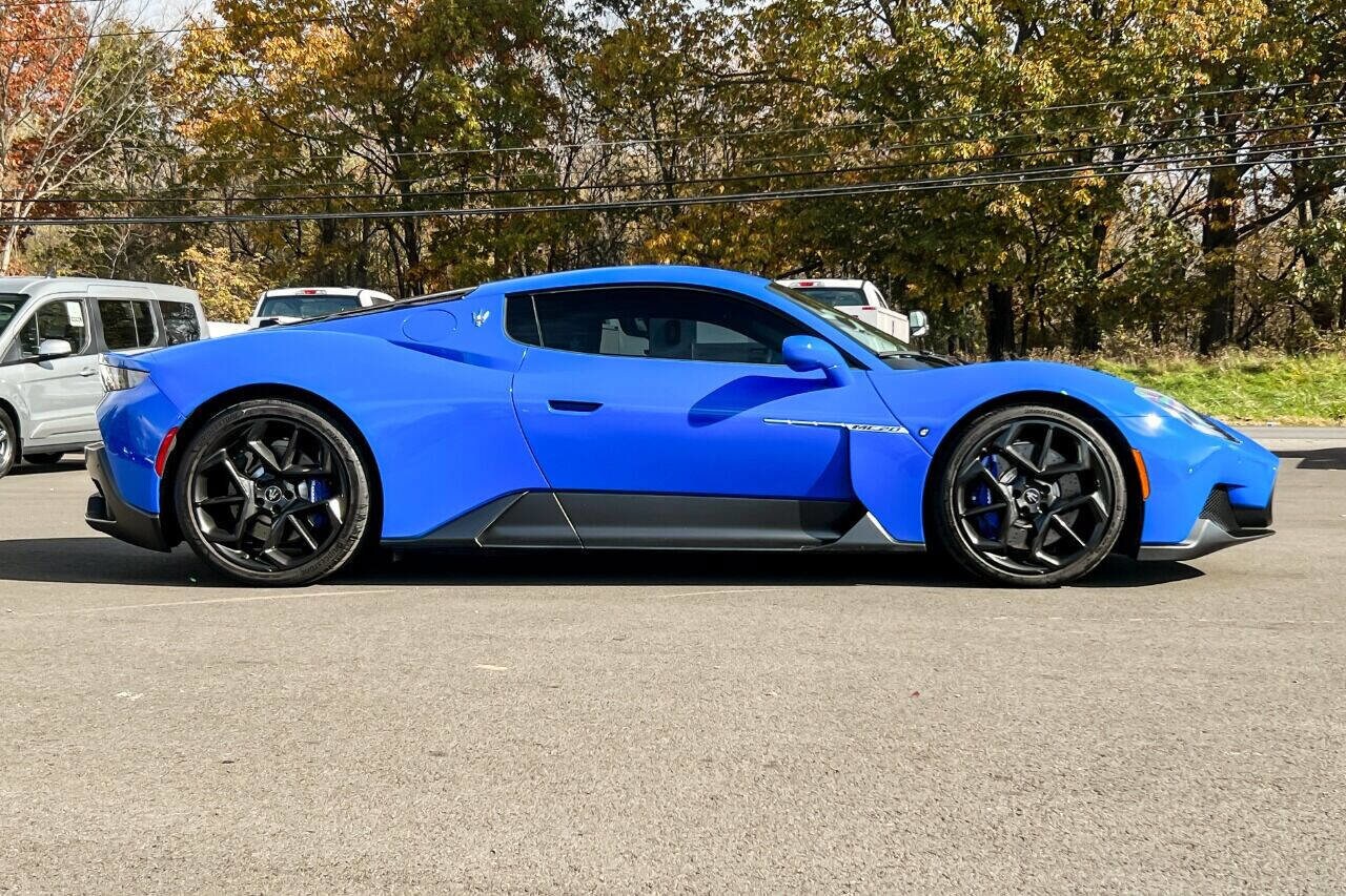 2022 Maserati MC20 Base photo 3