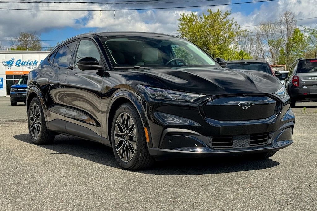Certified 2025 Ford Mustang Mach-E Premium SUV