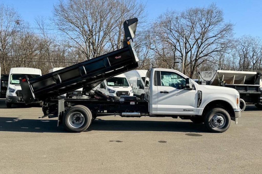 Used 2024 Ford F-350SD XLT Chassis