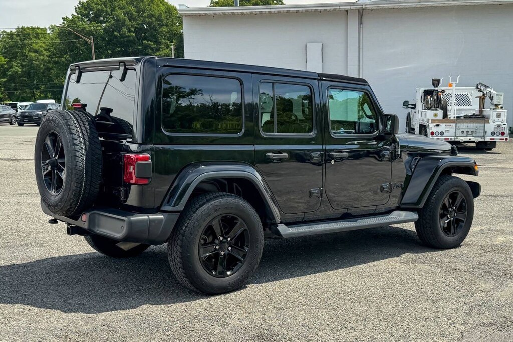 Used 2021 Jeep Wrangler Unlimited Unlimited Sahara Altitude SUV