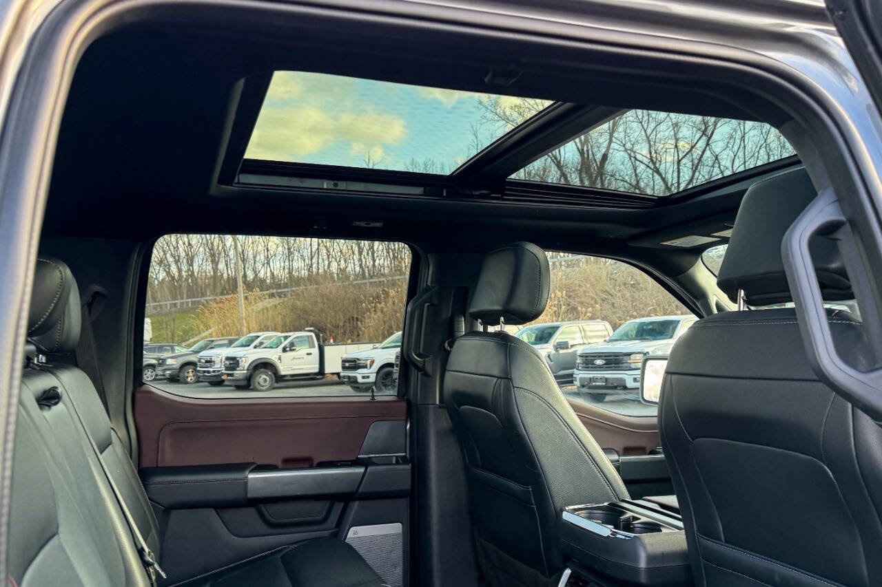 2022 Ford F-150 Lariat - Photo 16