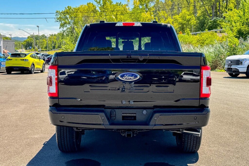 Used 2023 Ford F-150 Lariat 4x4 4dr SuperCrew 5.5 ft. SB Truck SuperCrew Cab