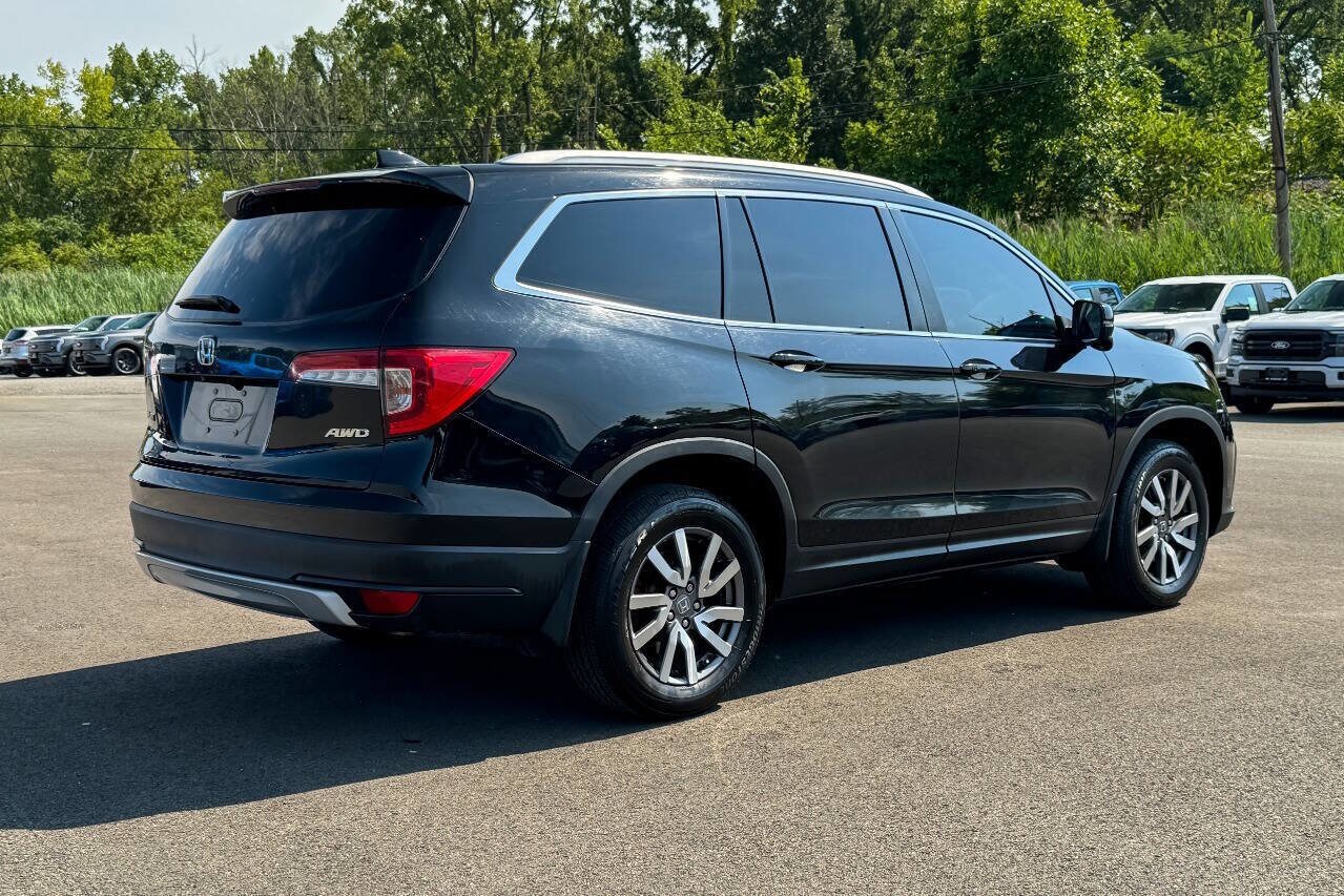 2022 Honda Pilot Black Edition photo 3