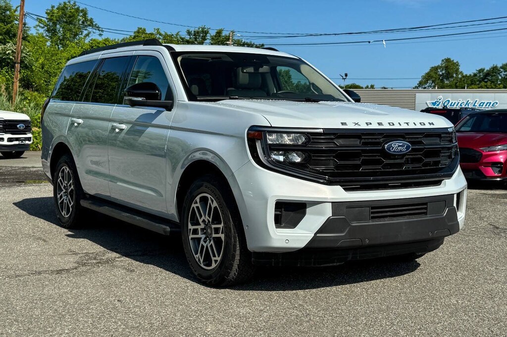 Used 2025 Ford Expedition Active SUV