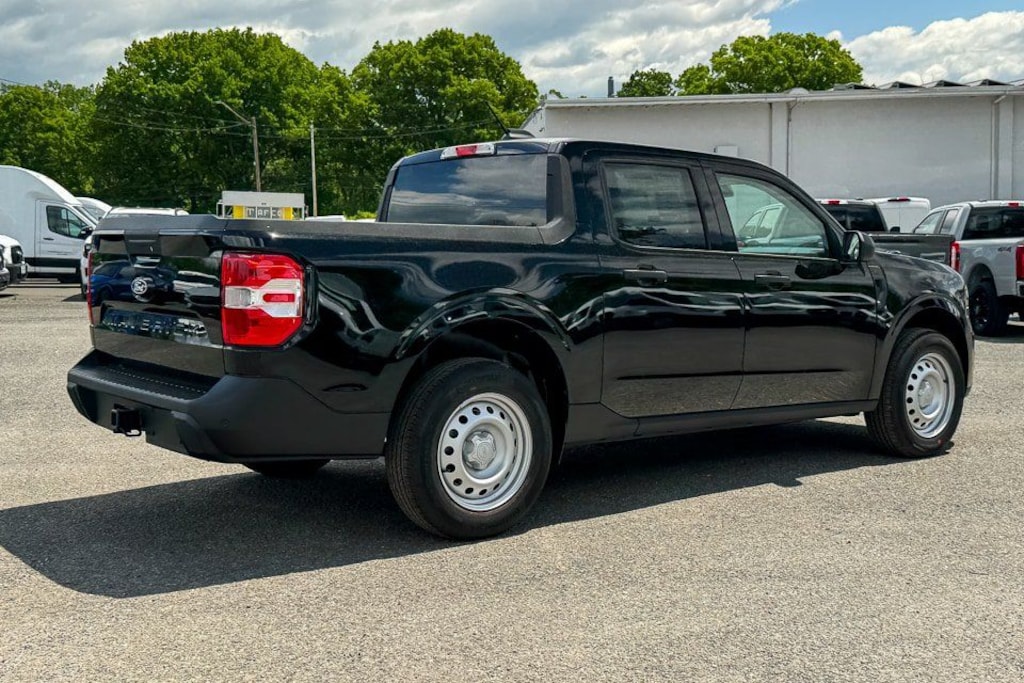 New 2026 Ford Maverick XL TRUCK