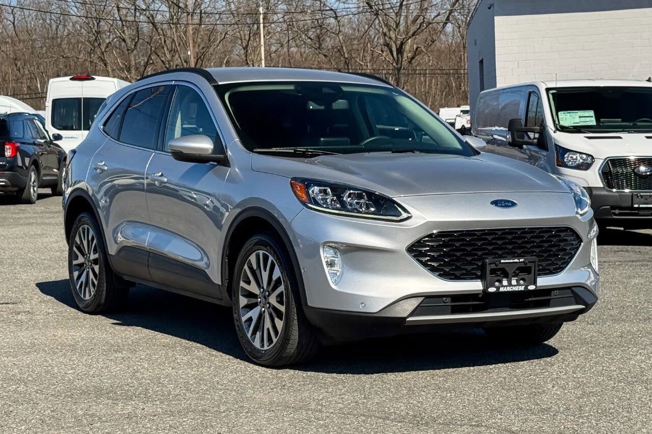 2020 Ford Escape Titanium