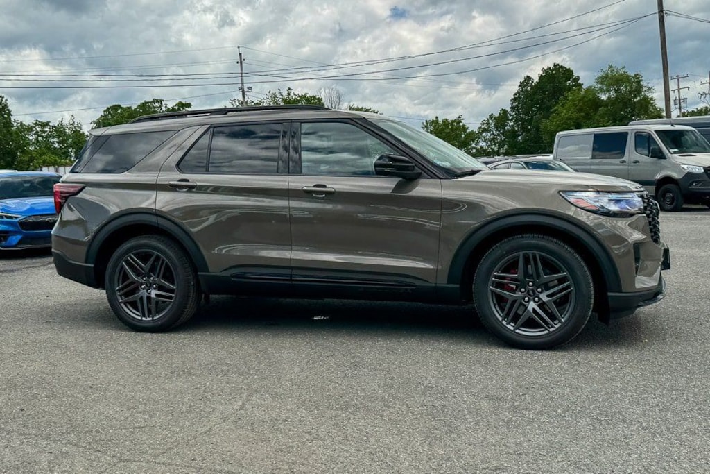 New 2026 Ford Explorer ST SUV