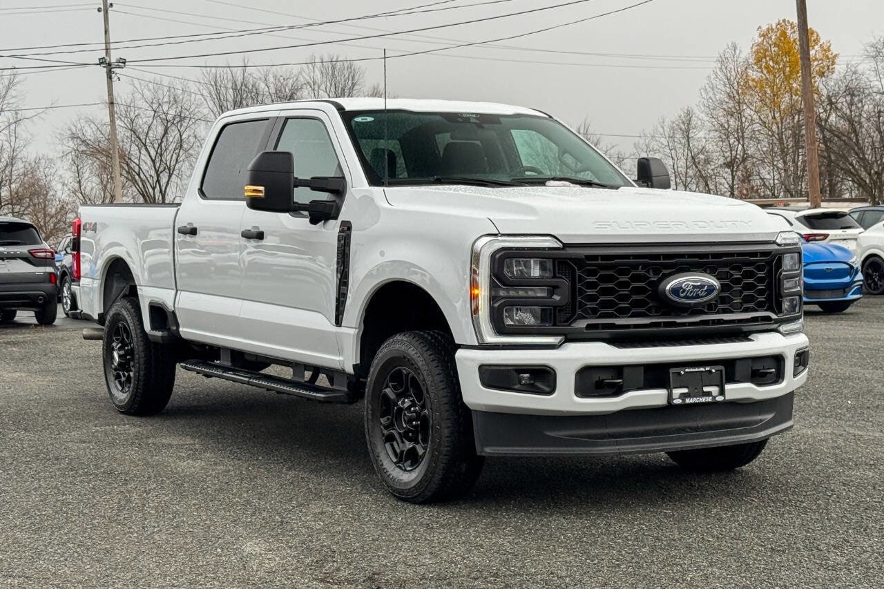 2024 Ford F-250 Super Duty XL's photo