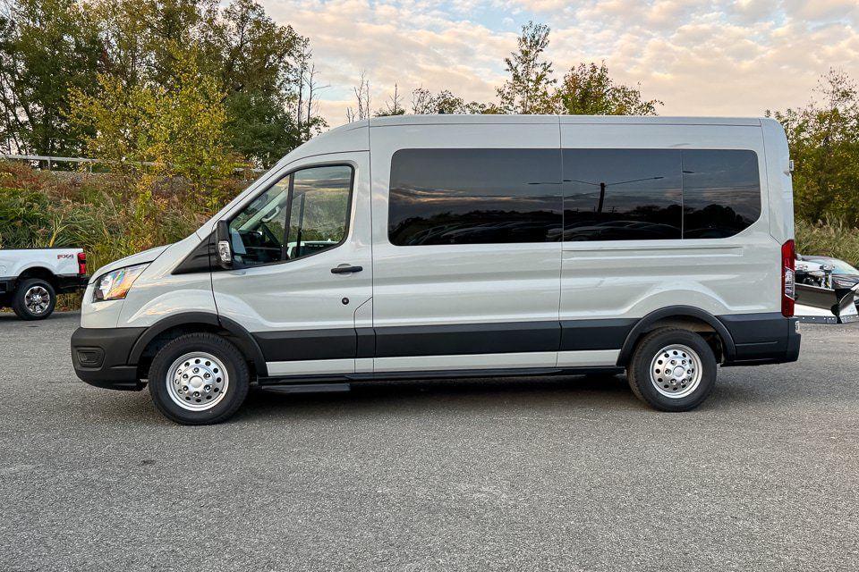 2025 Ford Transit Passenger Van XL - Photo 6