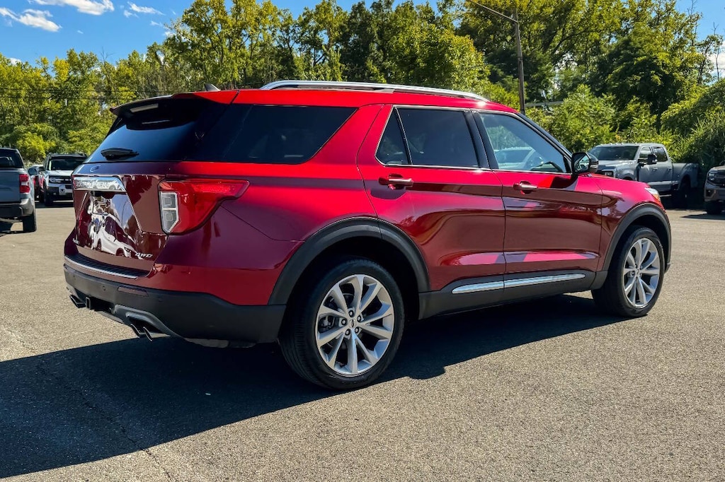 Used 2023 Ford Explorer Platinum AWD 4dr SUV SUV