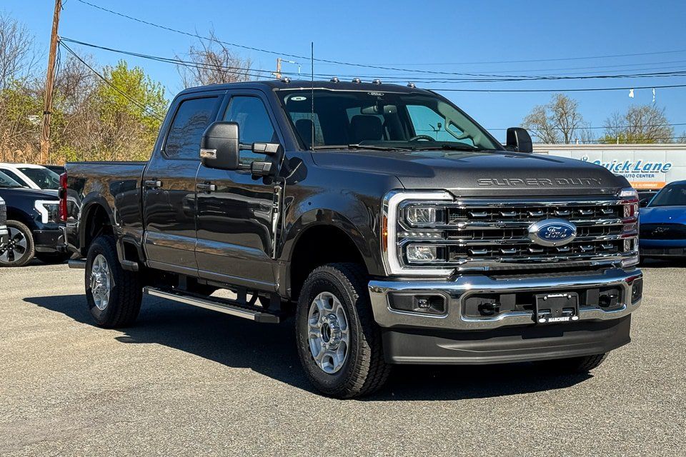  Ford F-350SD