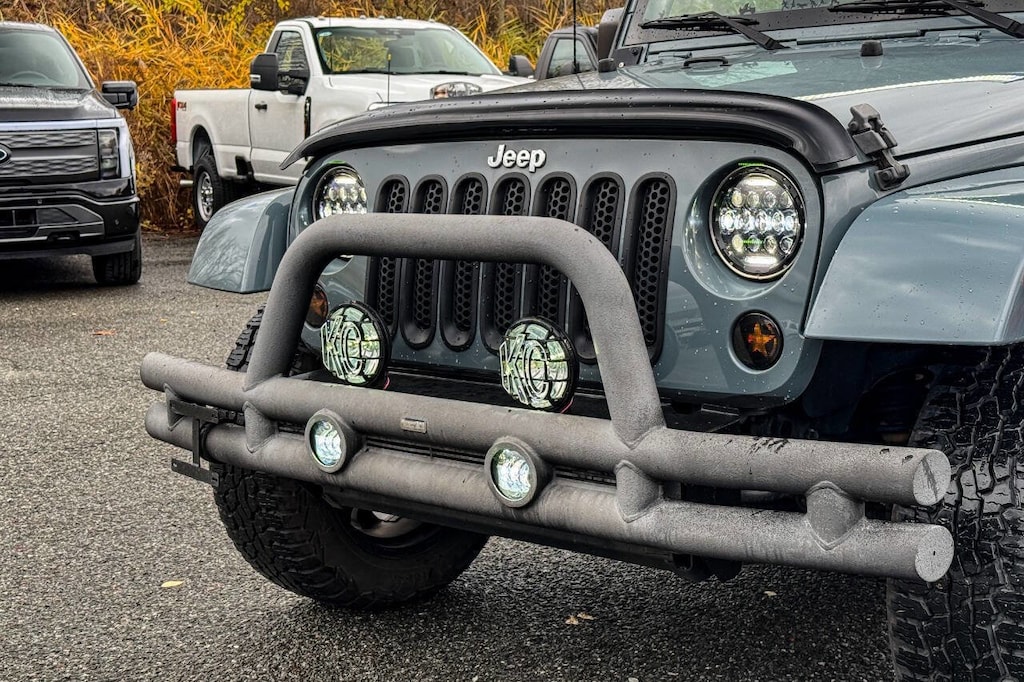 Used 2015 Jeep Wrangler Unlimited Sahara SUV