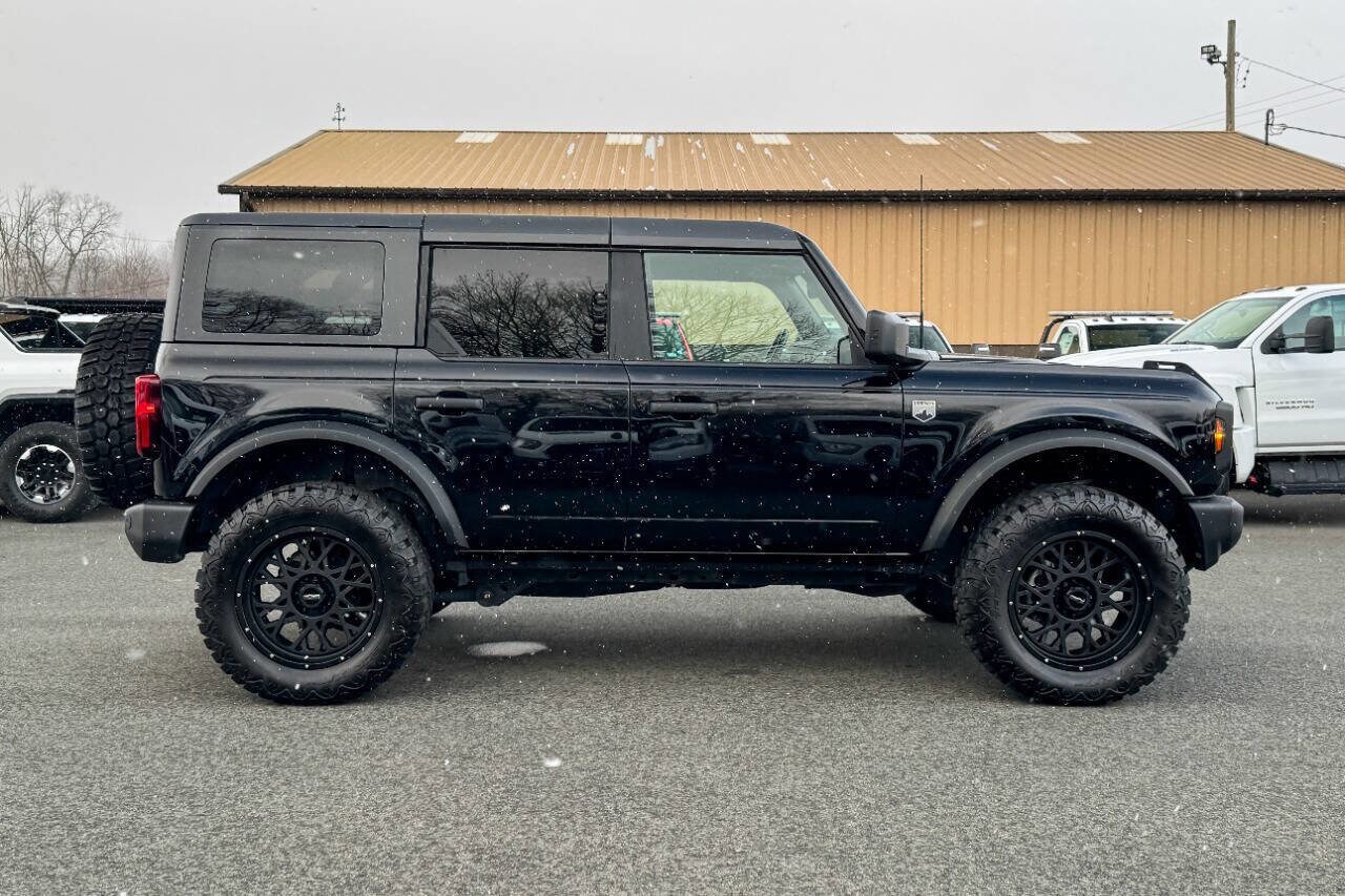 2023 Ford Bronco Base Big Bend Black Diamond Outer Banks photo 2