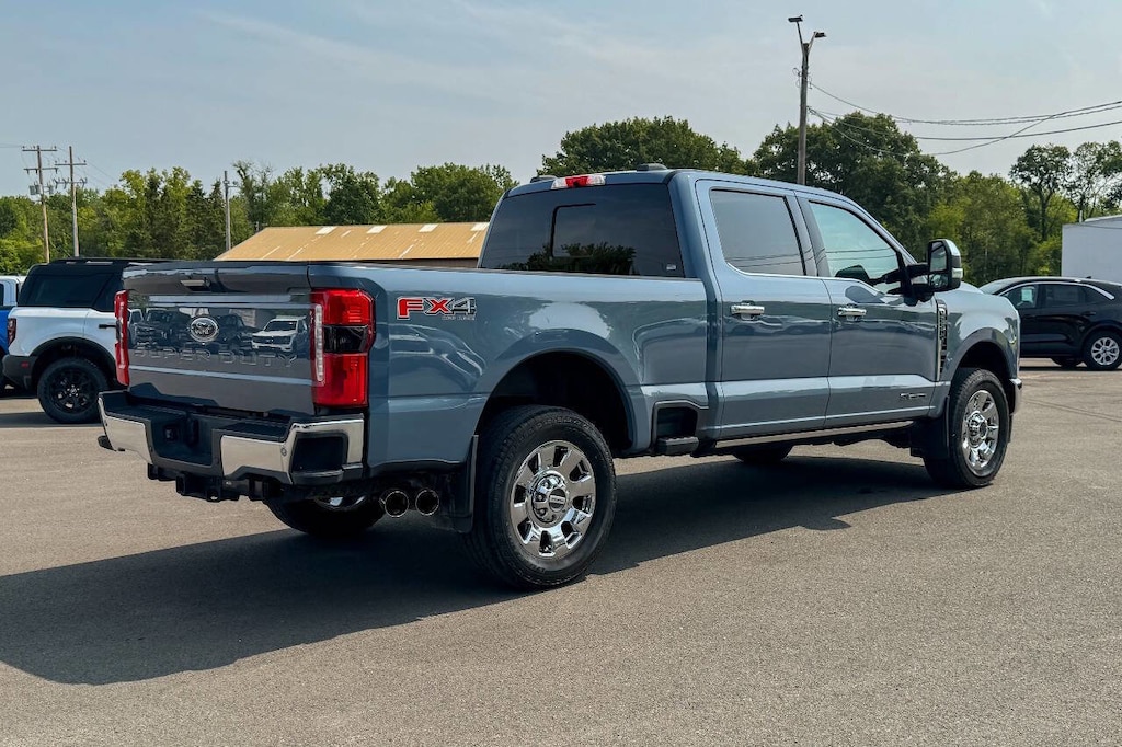 Used 2023 Ford F-250 Lariat 4x4 4dr Crew Cab 6.8 ft. SB Pickup Truck Crew Cab