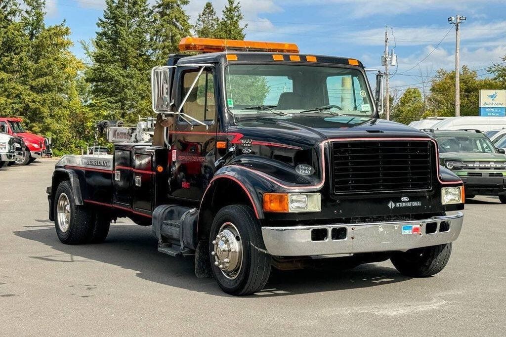 Used 1998 International 4700 4X2 2dr Chassis