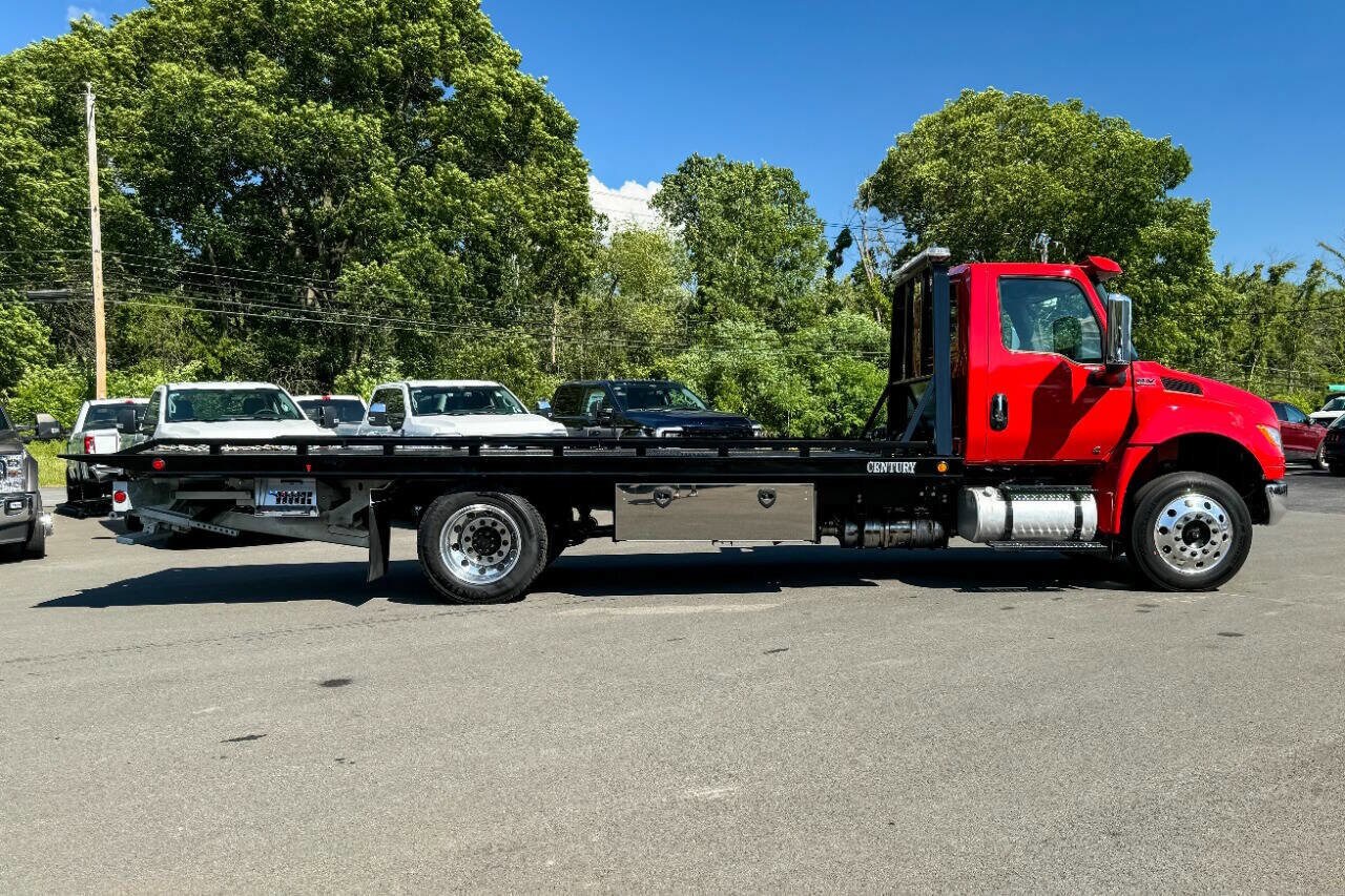 2025 International MV607 photo 2