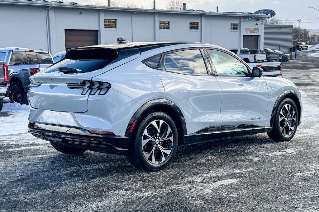Used 2022 Ford Mustang Mach-E Premium SUV
