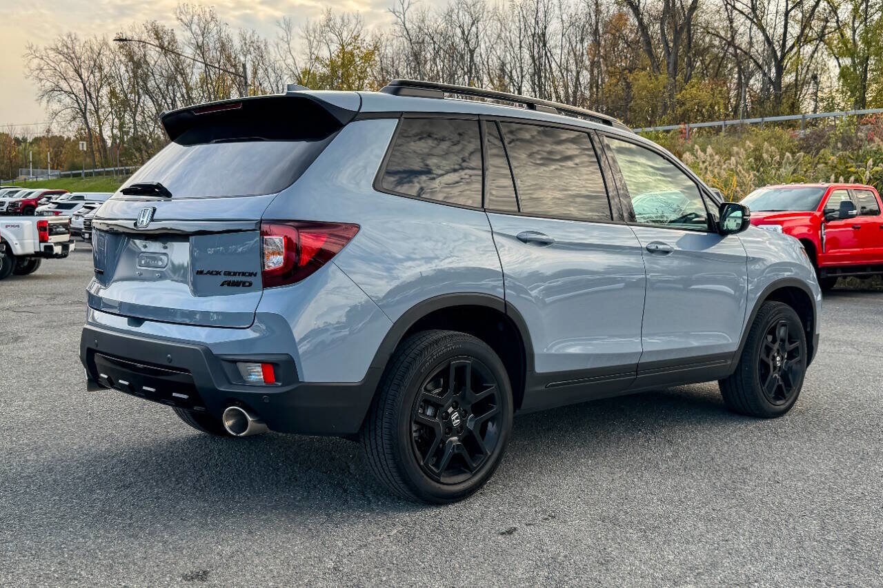 2024 Honda Passport Black Edition photo 2