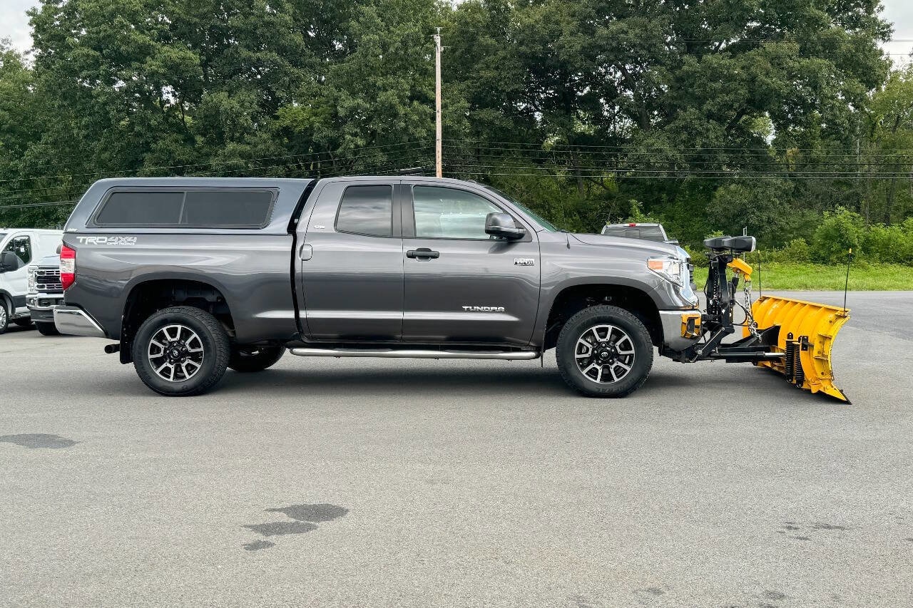 Used 2014 Toyota Tundra SR5 with VIN 5TFUY5F12EX358528 for sale in Mechanicville, NY