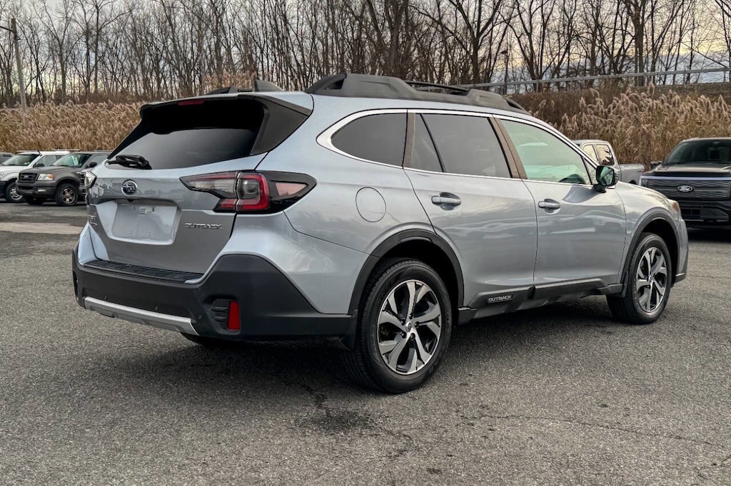 Used 2021 Subaru Outback Limited SUV