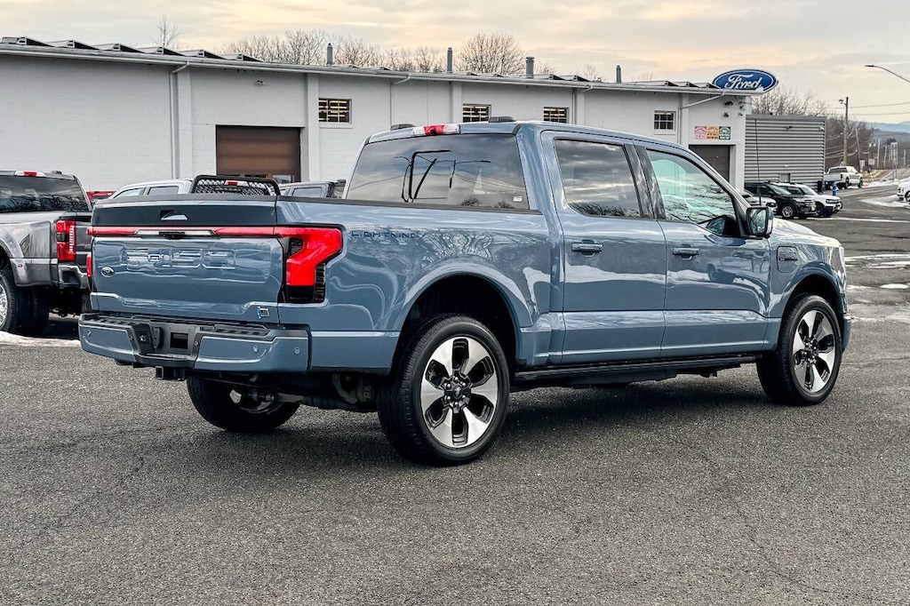 Used 2023 Ford F-150 Lightning Platinum AWD 4dr SuperCrew 5.5 ft. SB Truck SuperCrew Cab