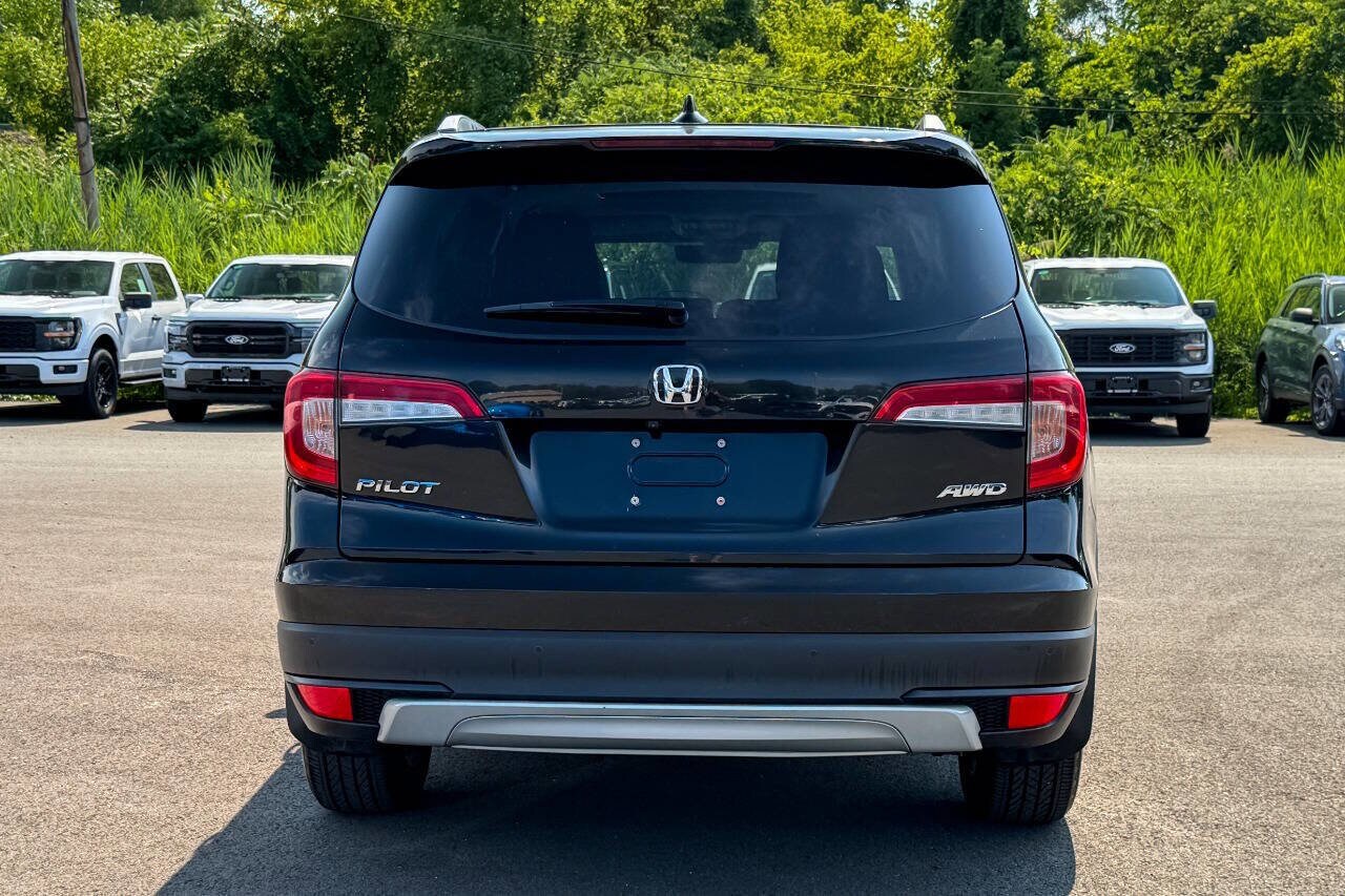 2022 Honda Pilot Black Edition photo 4