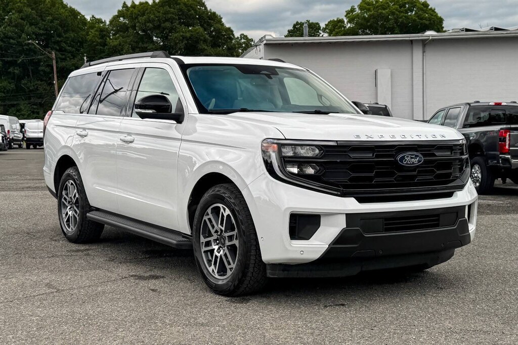 Used 2025 Ford Expedition Active SUV