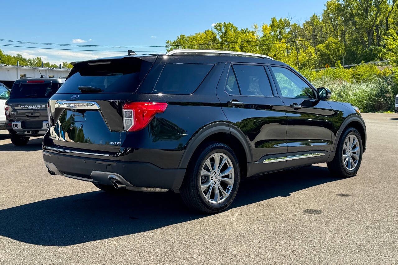 2021 Ford Explorer Limited photo 2