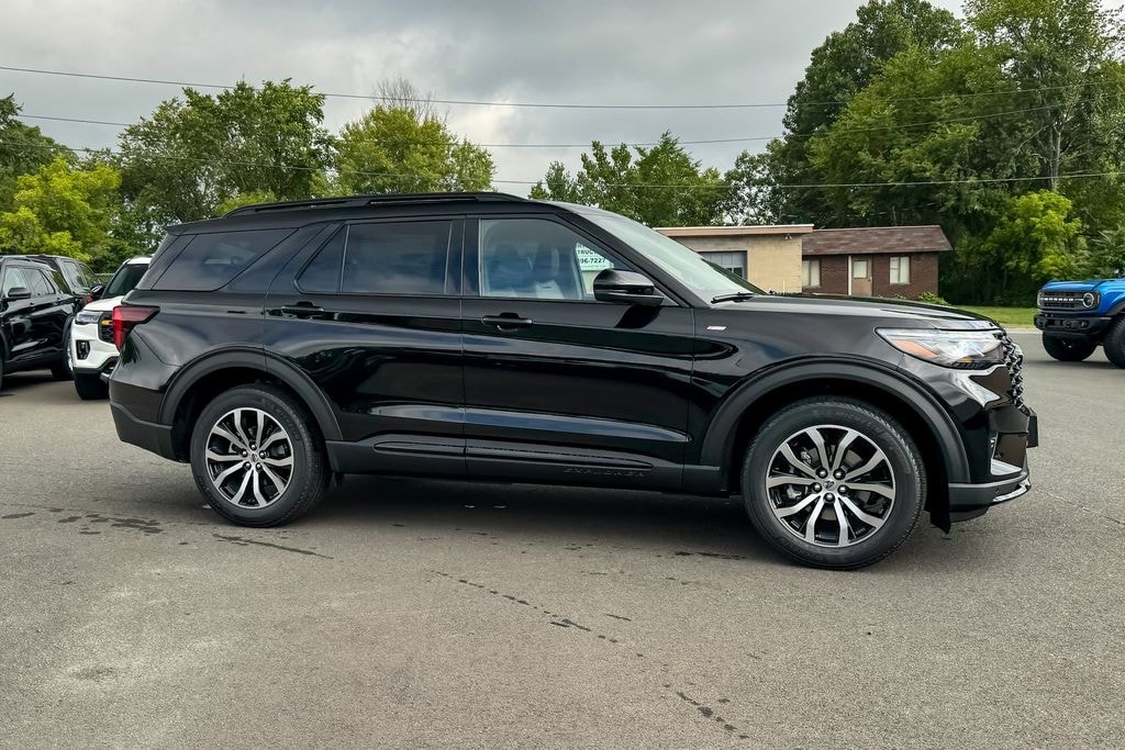 New 2026 Ford Explorer ST-Line SUV