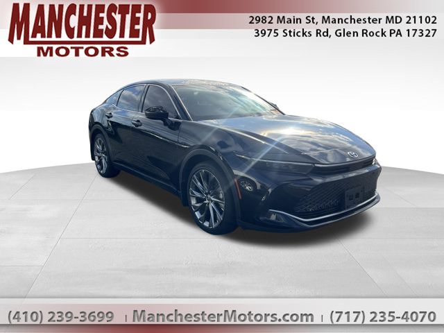 2023 Toyota Crown Limited's photo