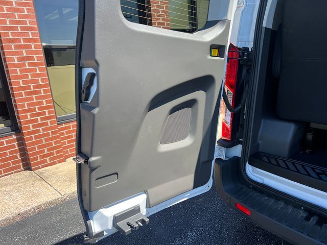 2022 Ford Transit Passenger Van XLT - Photo 19