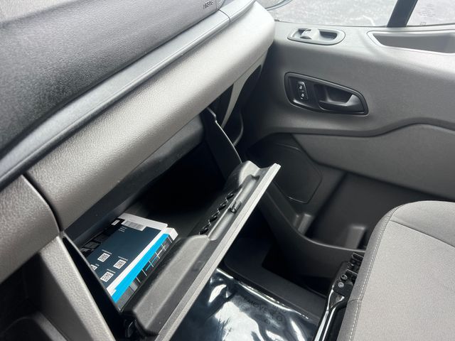 2022 Ford Transit Passenger Van XLT - Photo 16