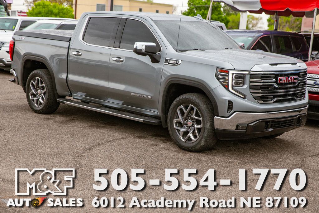 2023 GMC Sierra 4WD Crew Cab Short Box SLT's photo