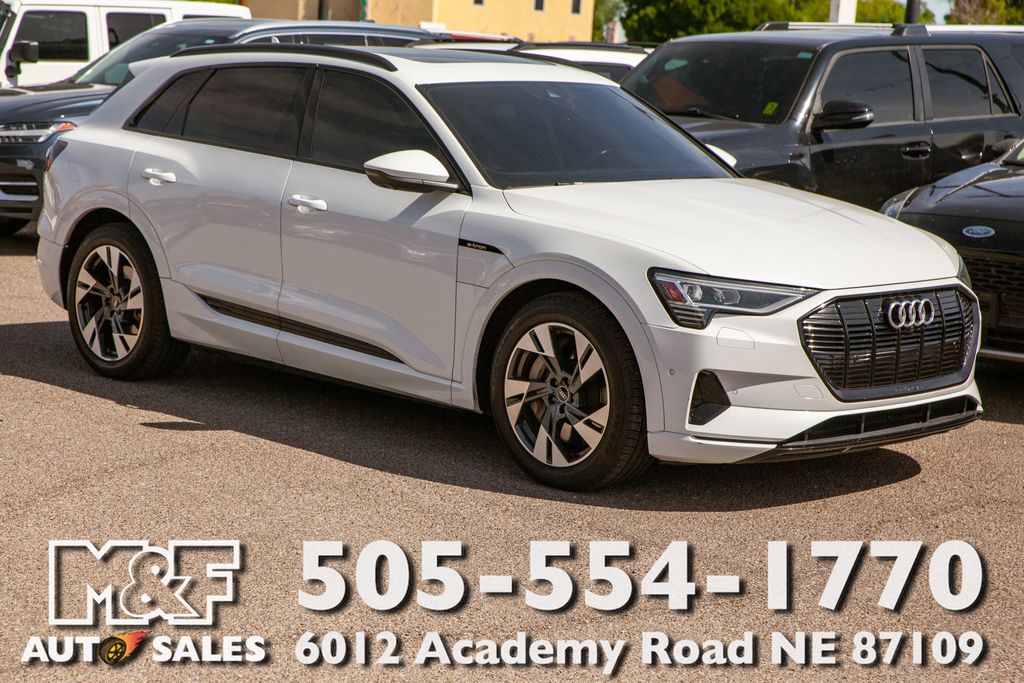 2021 Audi e-tron 95 kWh Premium quattro's photo