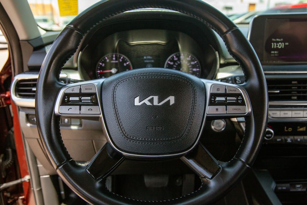 2022 Kia Telluride LX - Photo 18